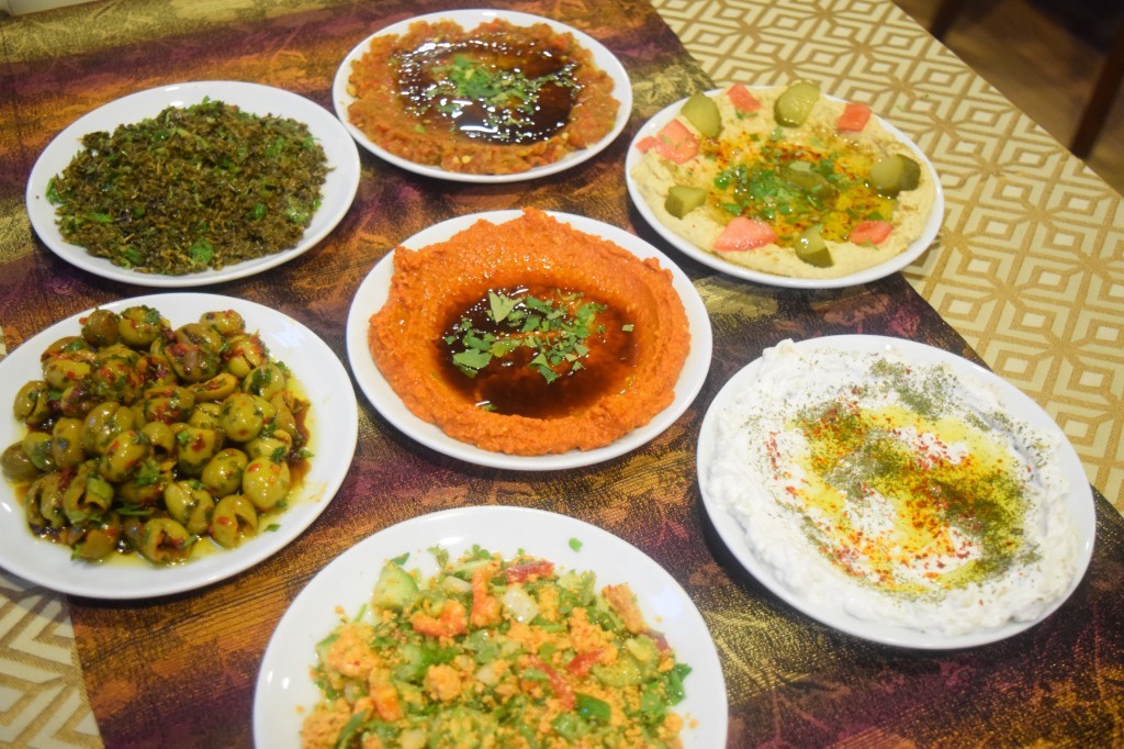 Zeytin salatası Antakya mutfağı 